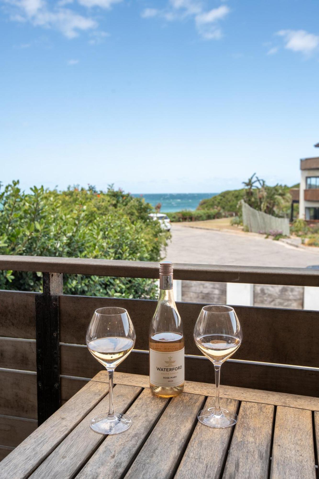 Atsupers Accommodation Jeffreys Bay Exterior photo
